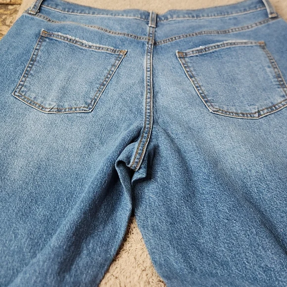 Women's High Rise Medium Wash Denim 90s Straight Jeans 16 - Picture 5 of 14